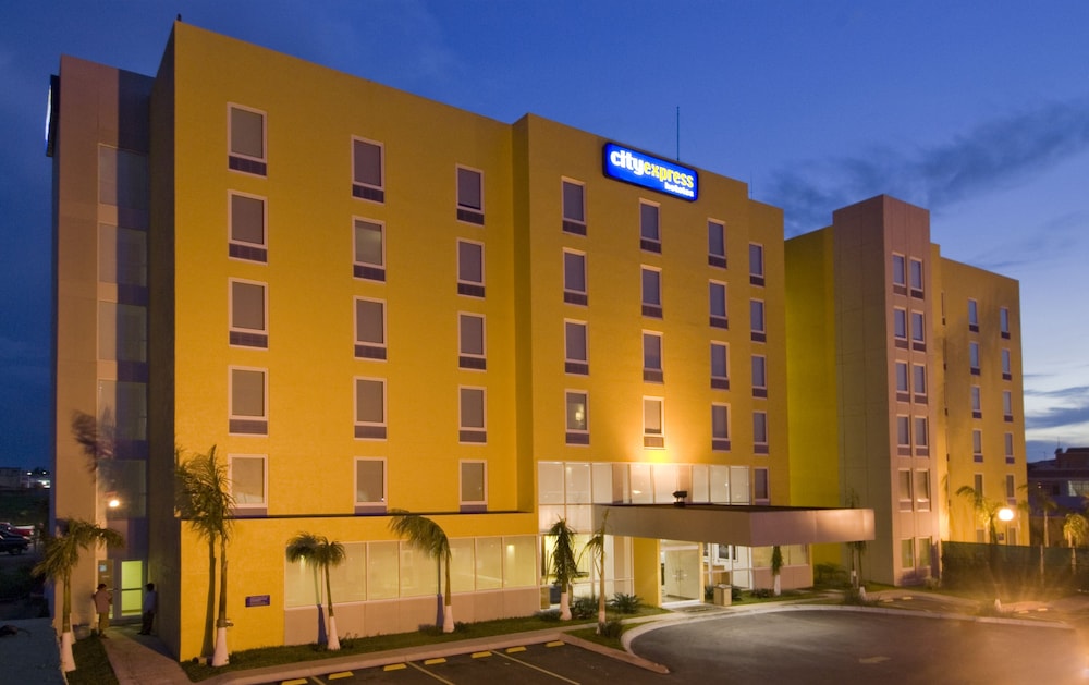 City Express by Marriott Puebla Finsa 4/60