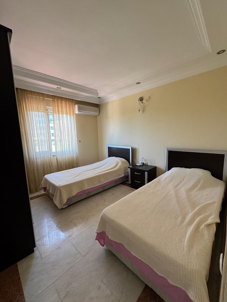 2 BEDROOMS, APARTMENT