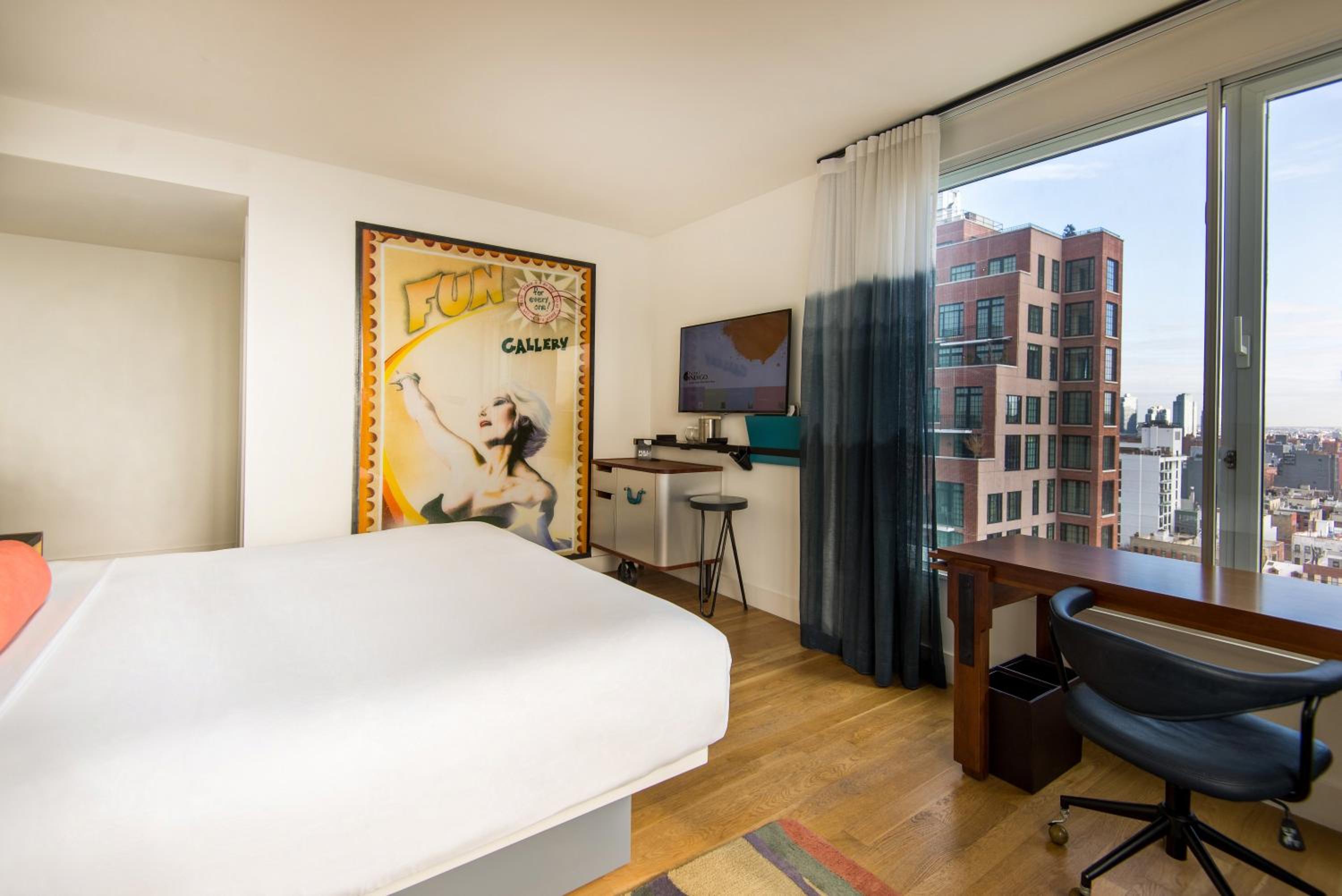 غرفة بريميوم بسرير كينج وسرير كوين بإطلالة على المدينة، Hotel Indigo Lower East Side New York 2/6