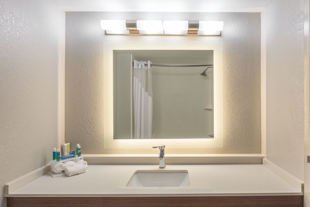 Holiday Inn Express Suites Augusta West Ft Gordon Area 31/69