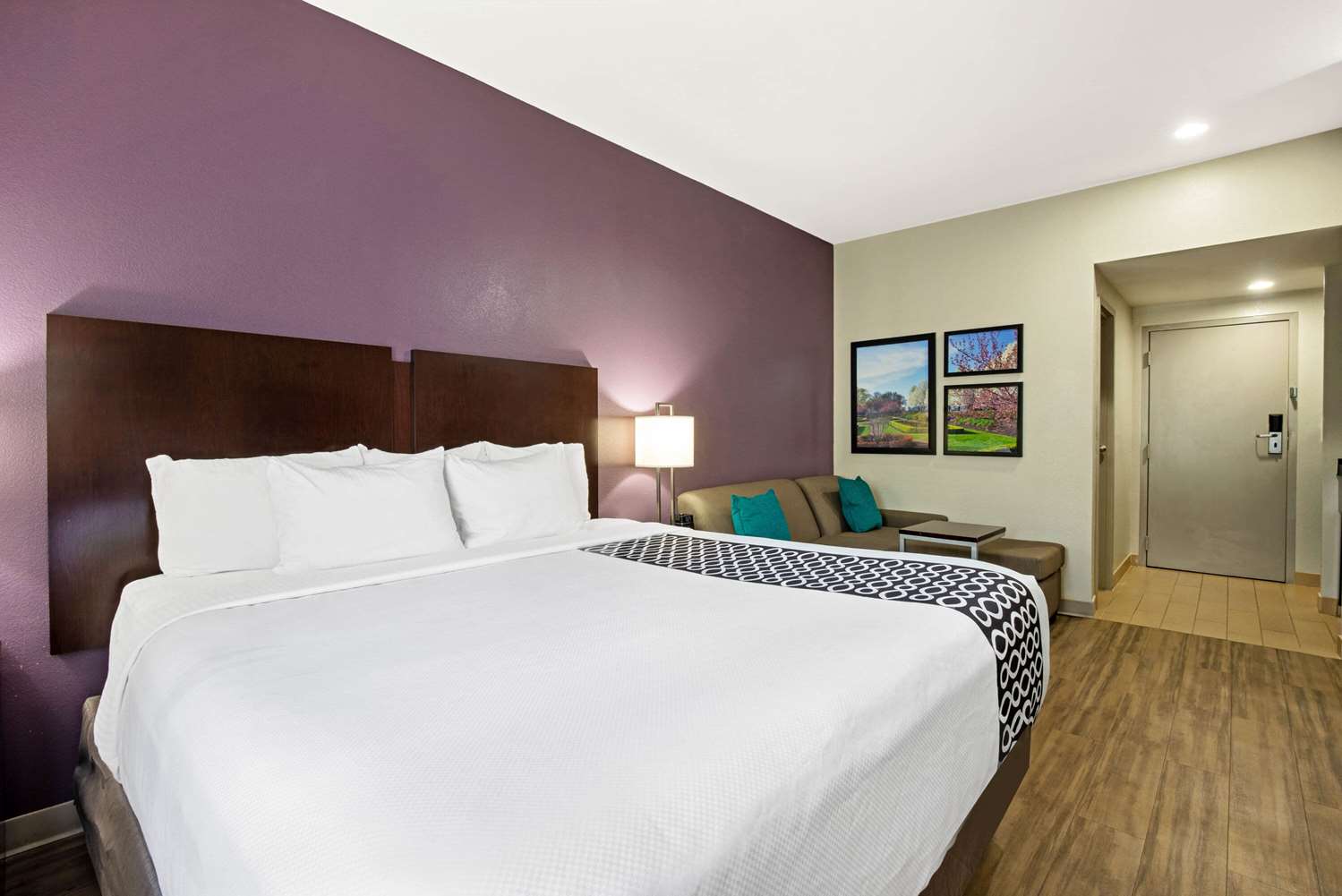 La Quinta Inn & Suites by Wyndham New Cumberland-Harrisburg 4/36