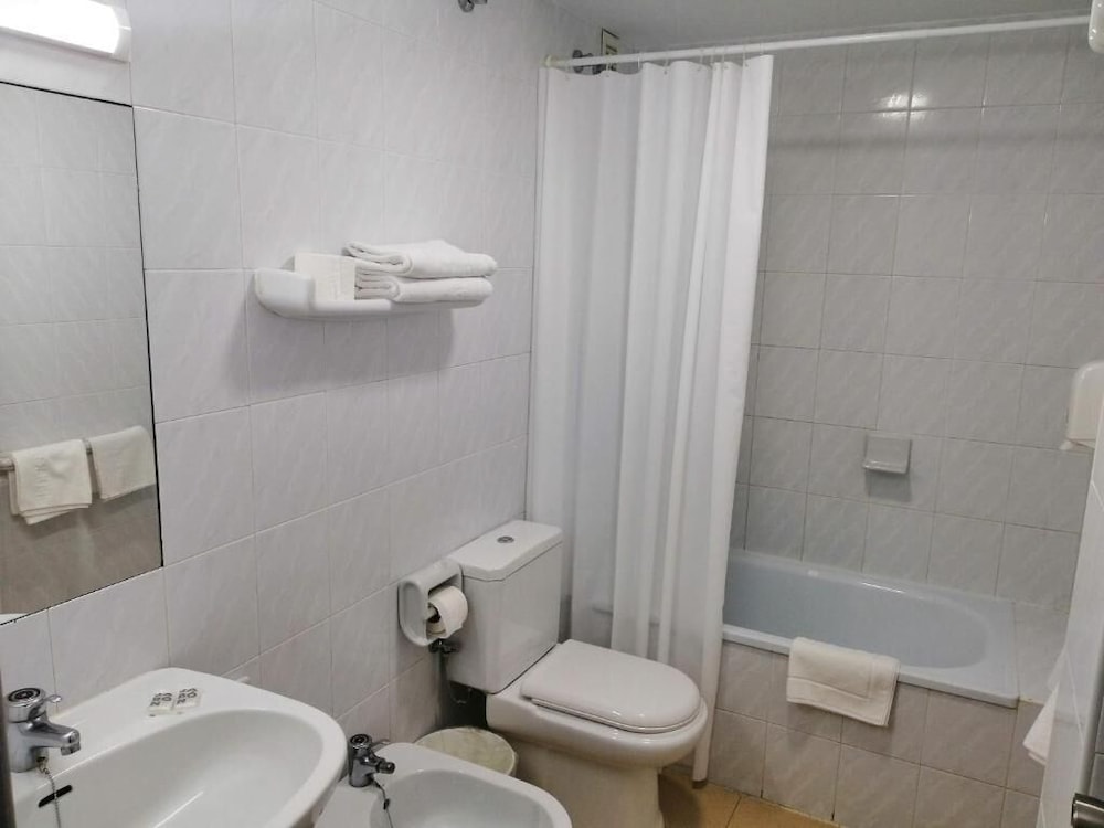 APARTAMENTOS TURISTICOS PUERTA DEL SUR photo4