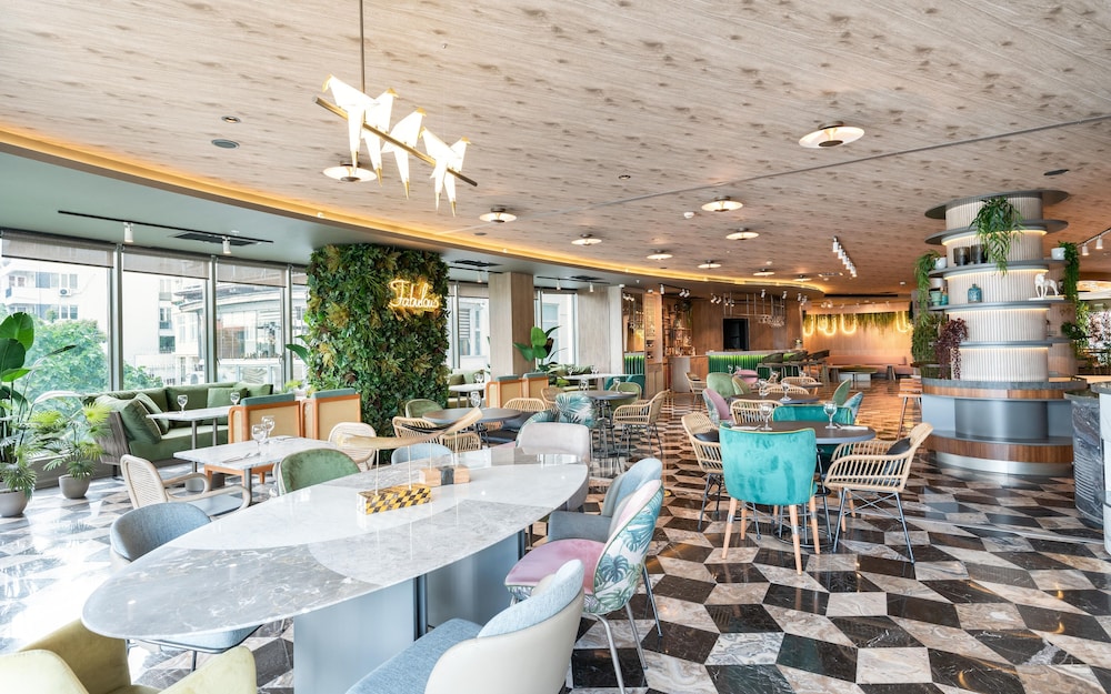 Opera Hotel Bosphorus 54/67