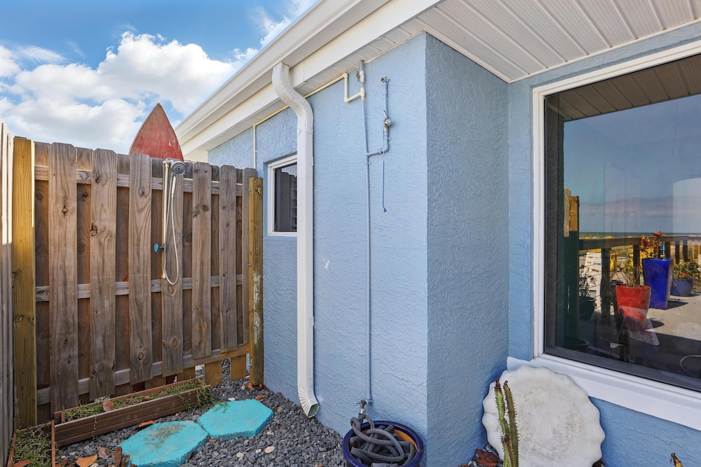 Coco Sands Beachside Cottages 24/63