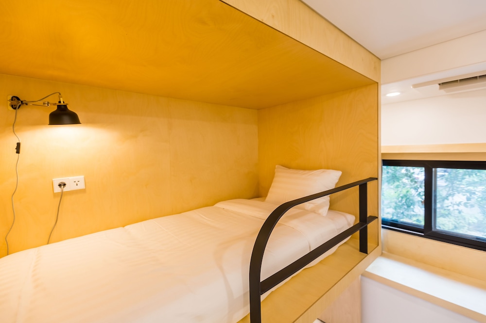BASIC, TRIPLE, MULTIPLE BEDS
