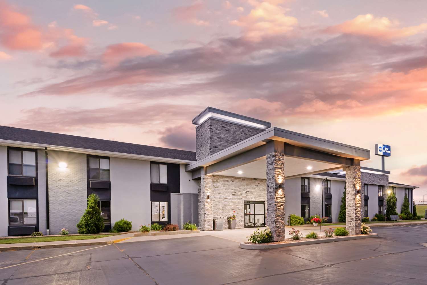 Best Western Morton Inn 1/34