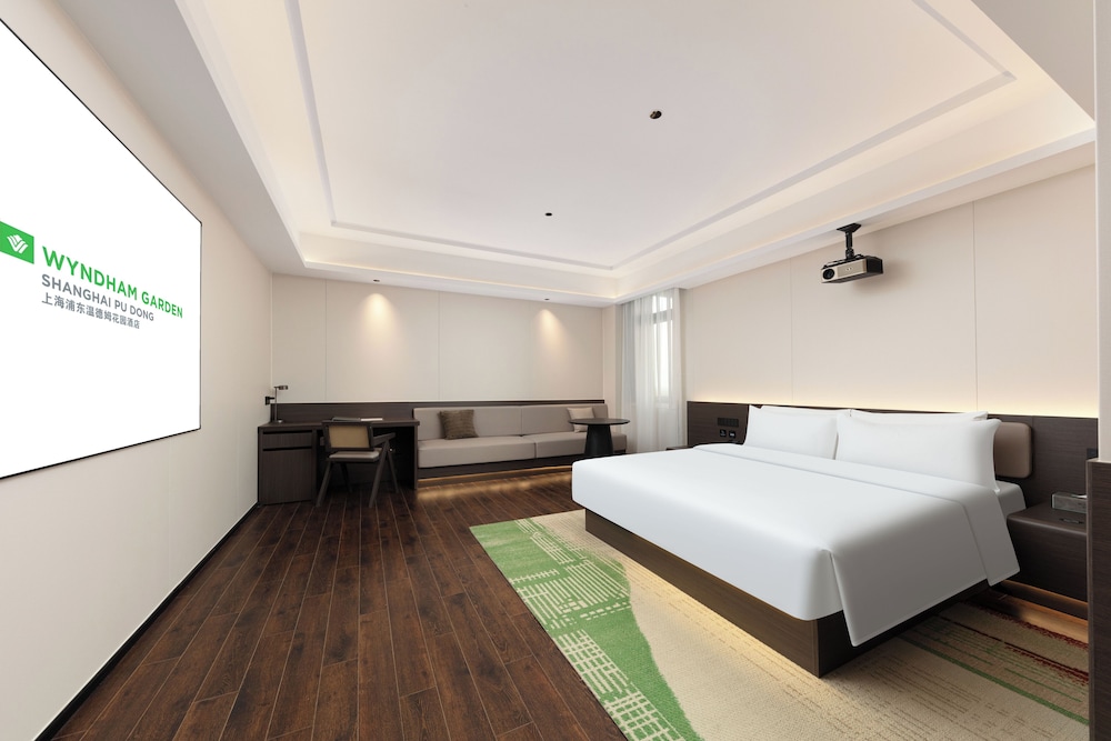 Vienna International Hotel Shanghai Pudong Huinan 12/50