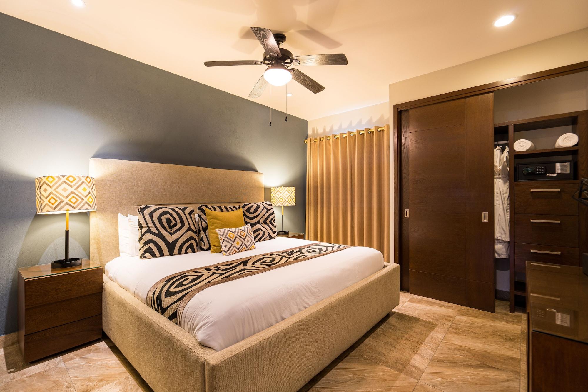 1 Bedroom, Deluxe, Suite, Mountain View