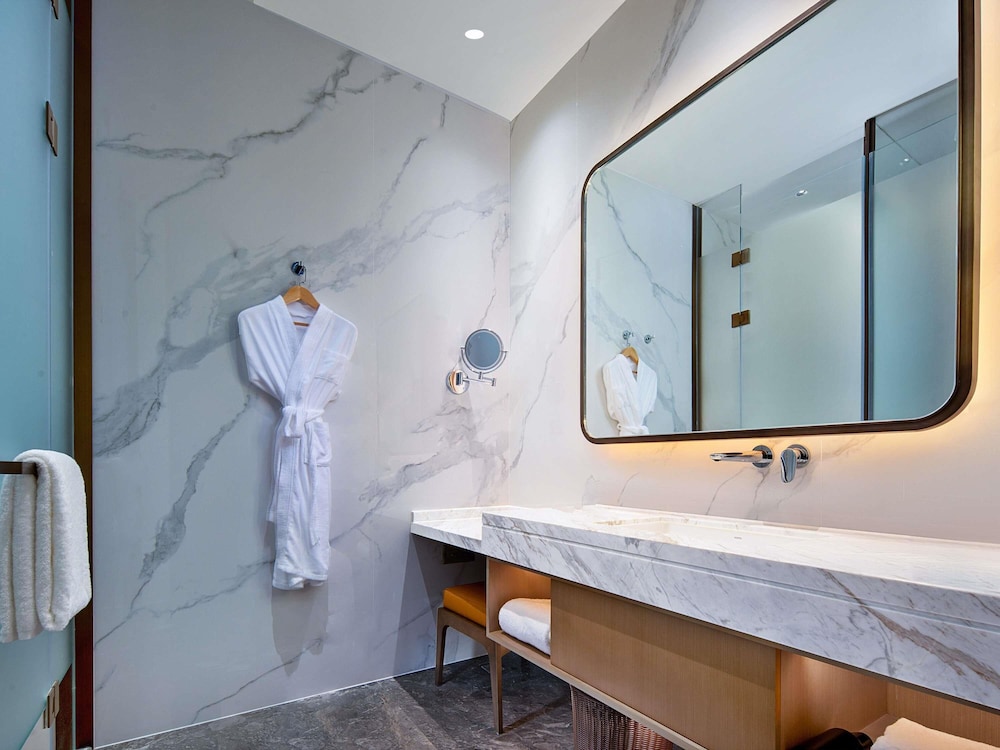 Grand Mercure Chengdu East 48/50