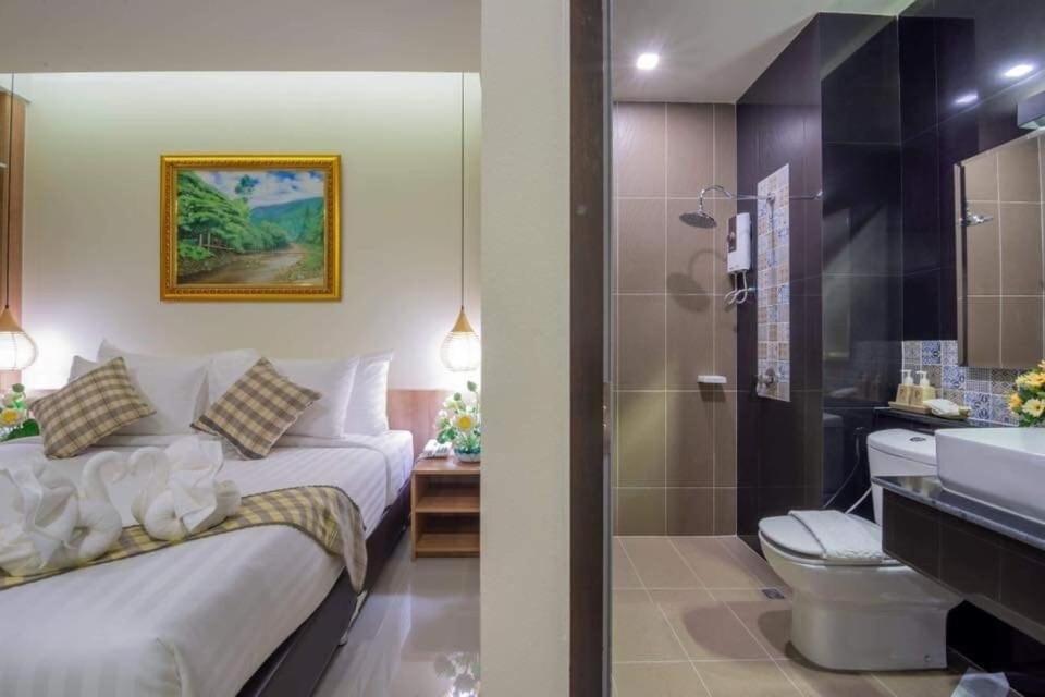 Capital O 900 Pura Nakhon Hotel 46/47