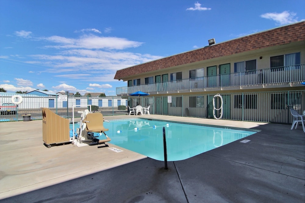 Motel6 Farmington, NM 6/65