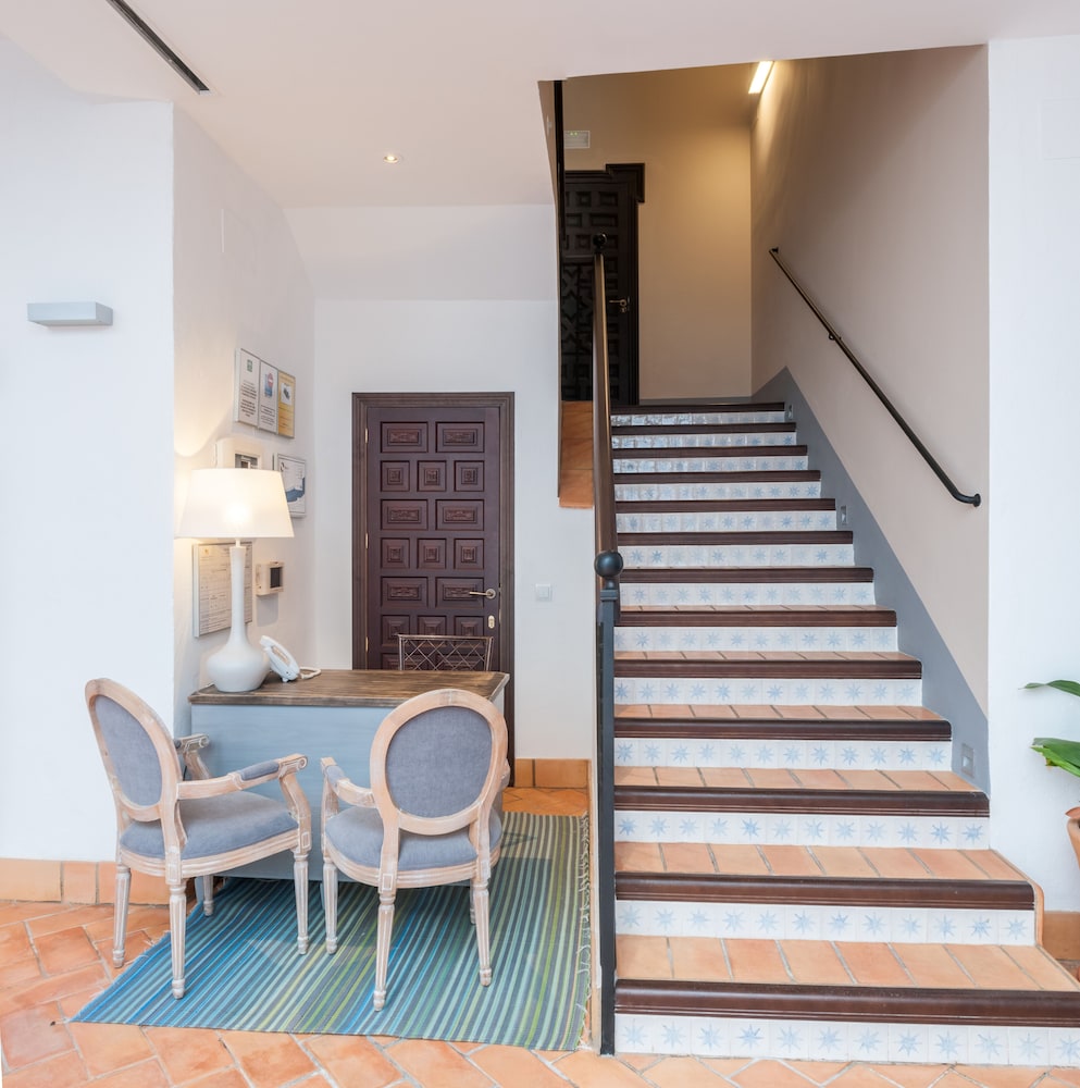Suites Murillo Segovias 68/82