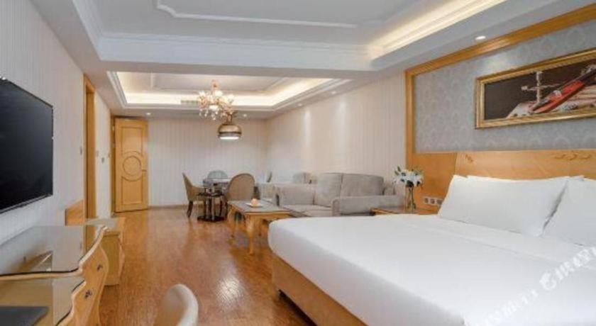 Vienna Hotel (Chengdu Airport Shuangliu Wanda) 24/60