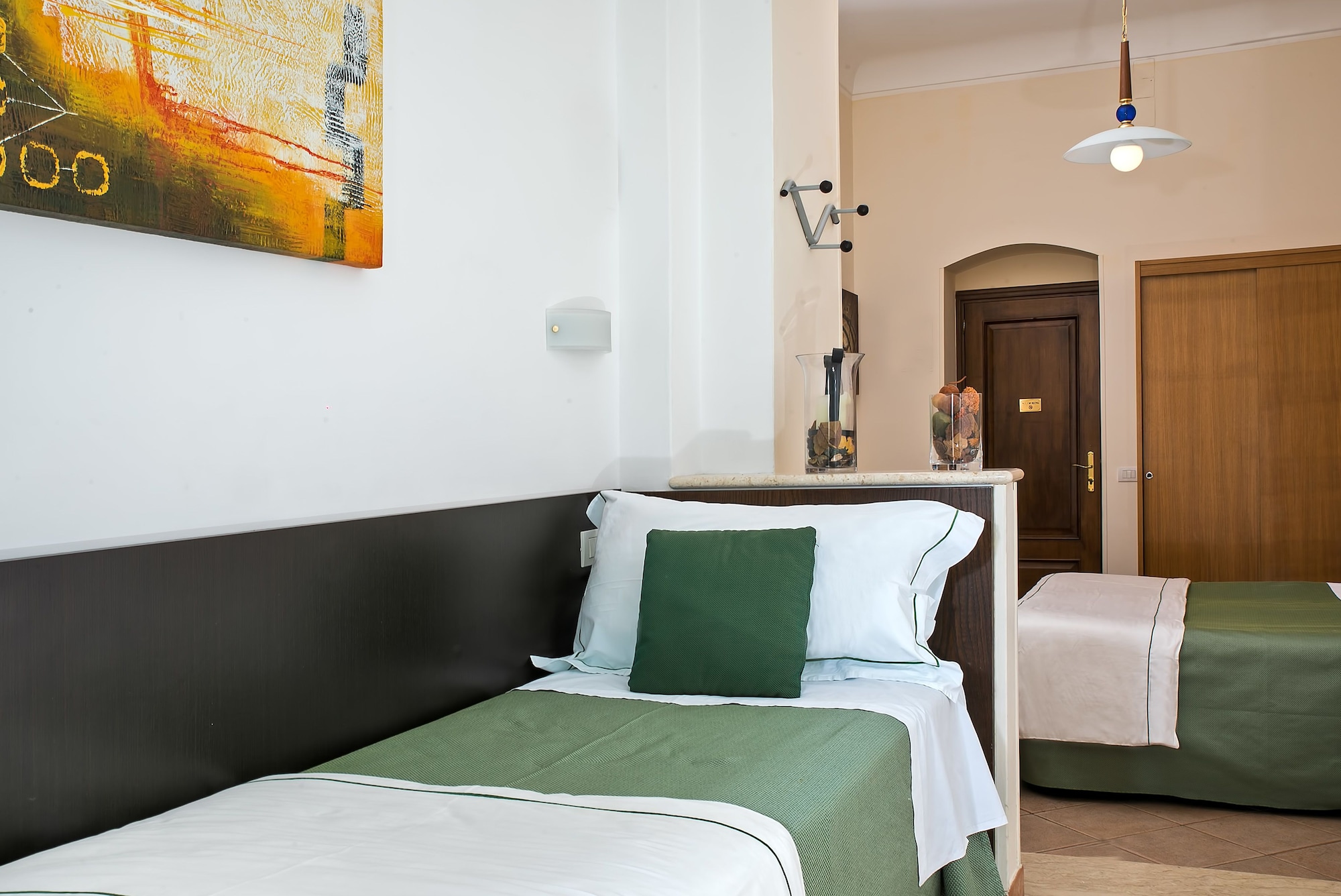 غرفة ثلاثية بسرير مزدوج وسرير فردي، Hotel La Pensione Svizzera 2/3