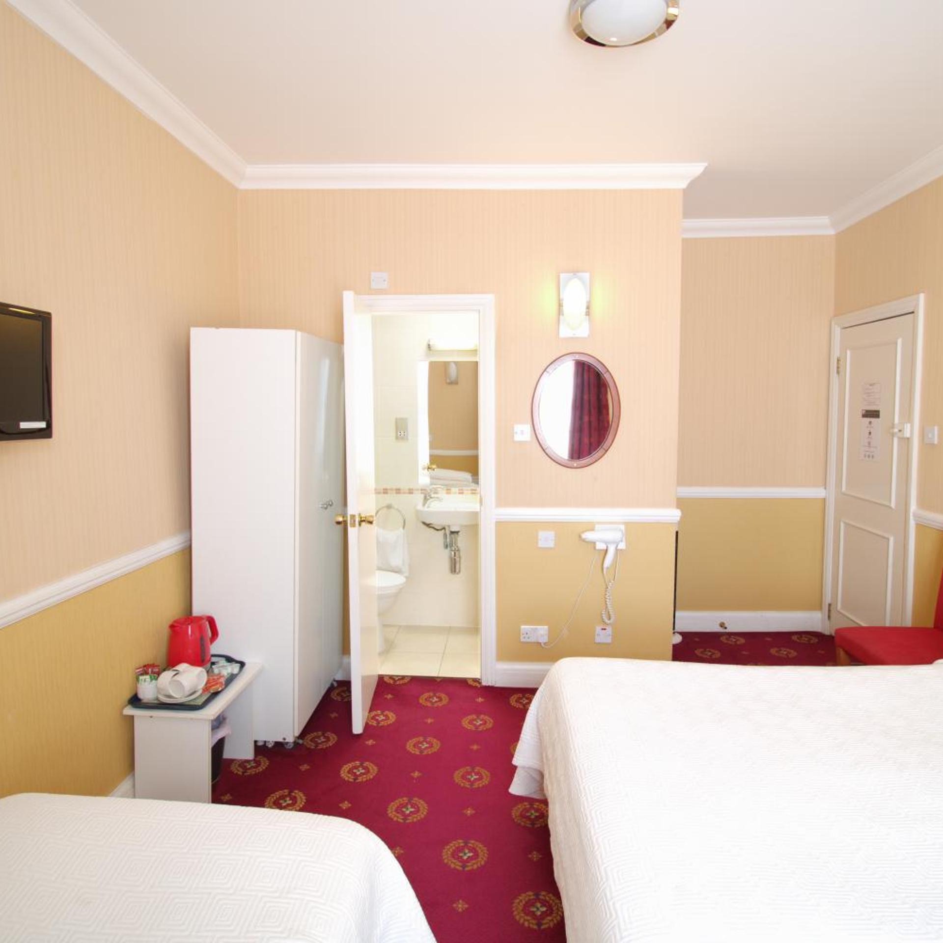 غرفة رباعية، Balmoral House Hotel 3/5