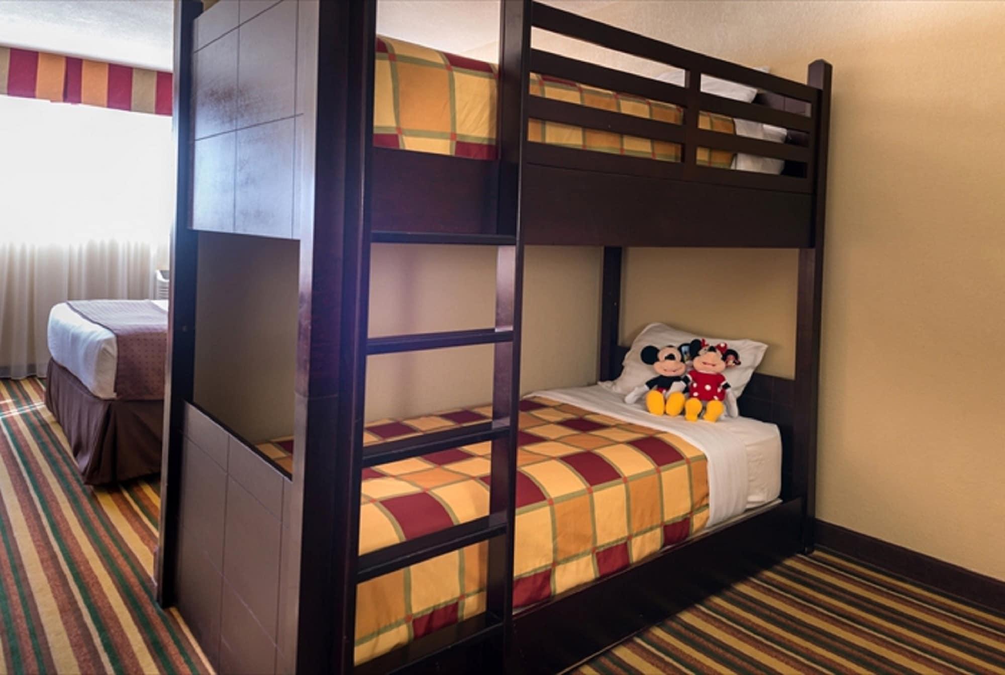 Standard, Multiple Beds