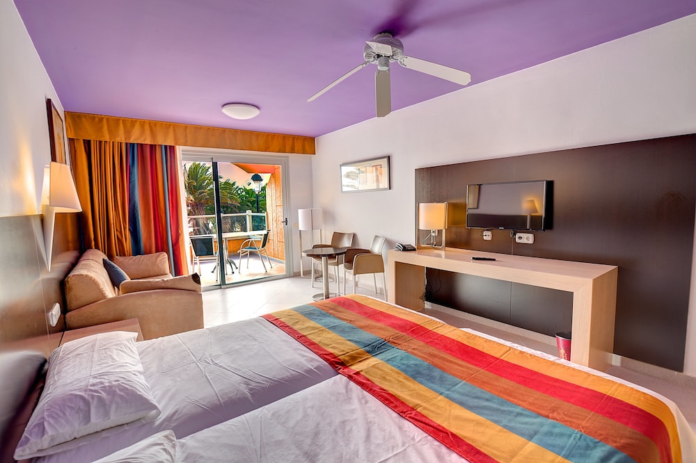 SBH Monica Beach Resort 9/47