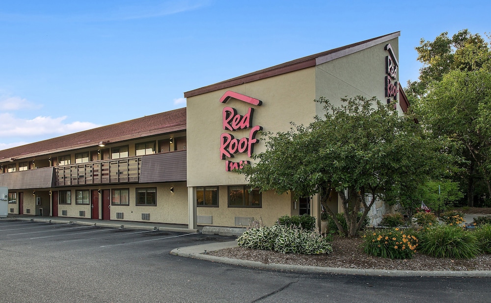 Red Roof Inn Detroit - Dearborn/Greenfield Village 3/25