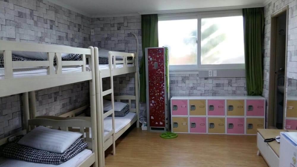 Jeju R Hotel Guest House Hostel 55/60