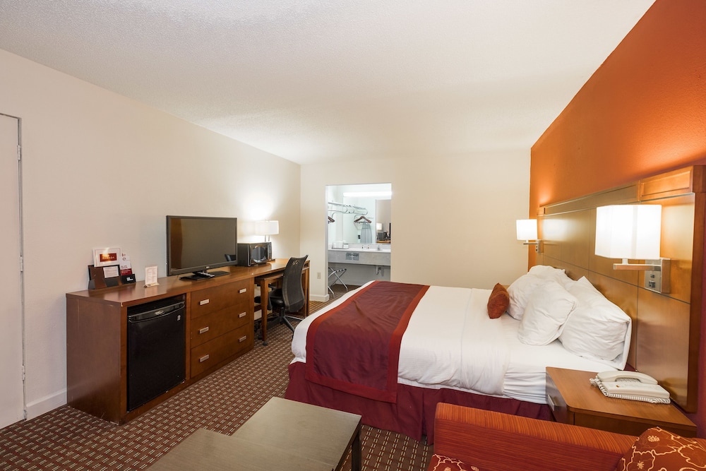 Ramada By Wyndham Walterboro 6/30
