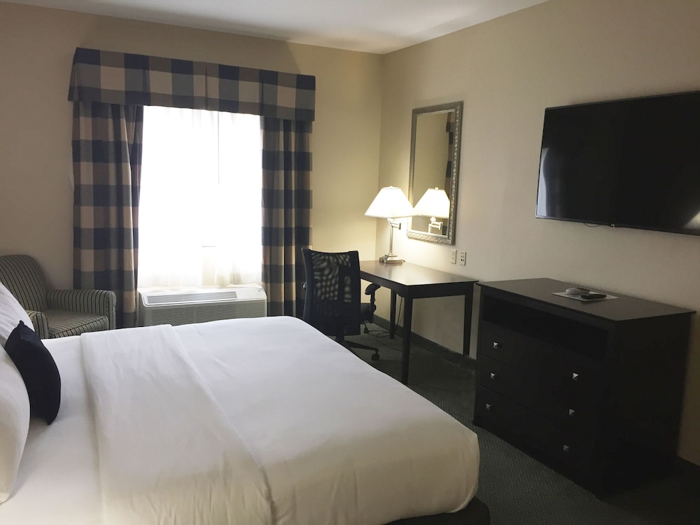 Country Inn & Suites by Radisson, Elizabethtown 4/18