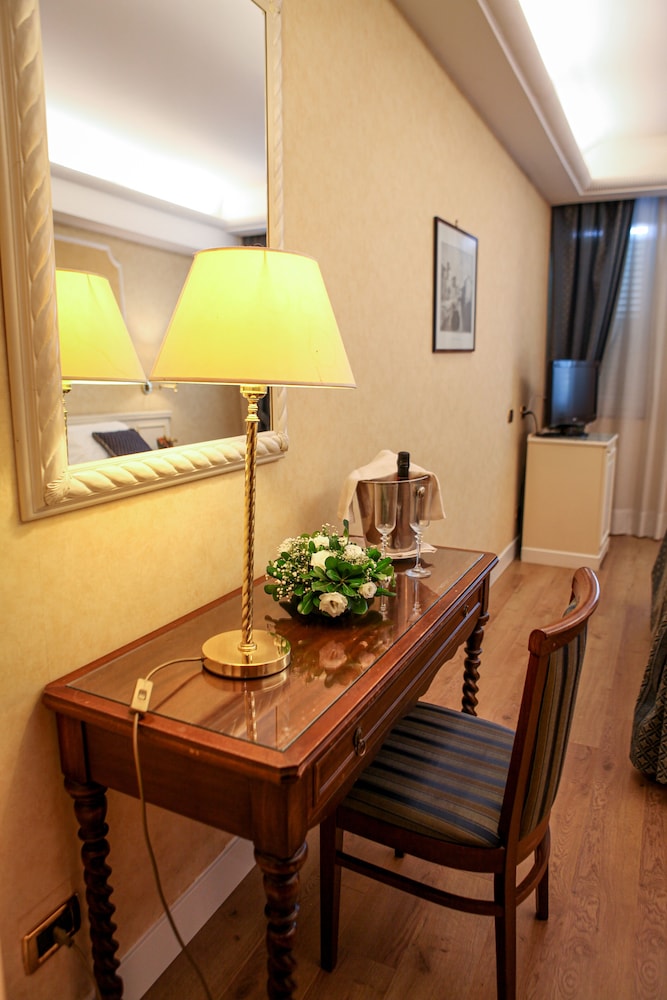Hotel I Gigli 27/50