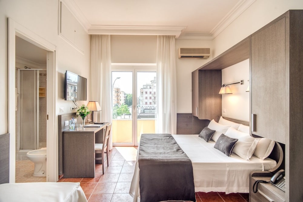 Hotel Mirti 9/22