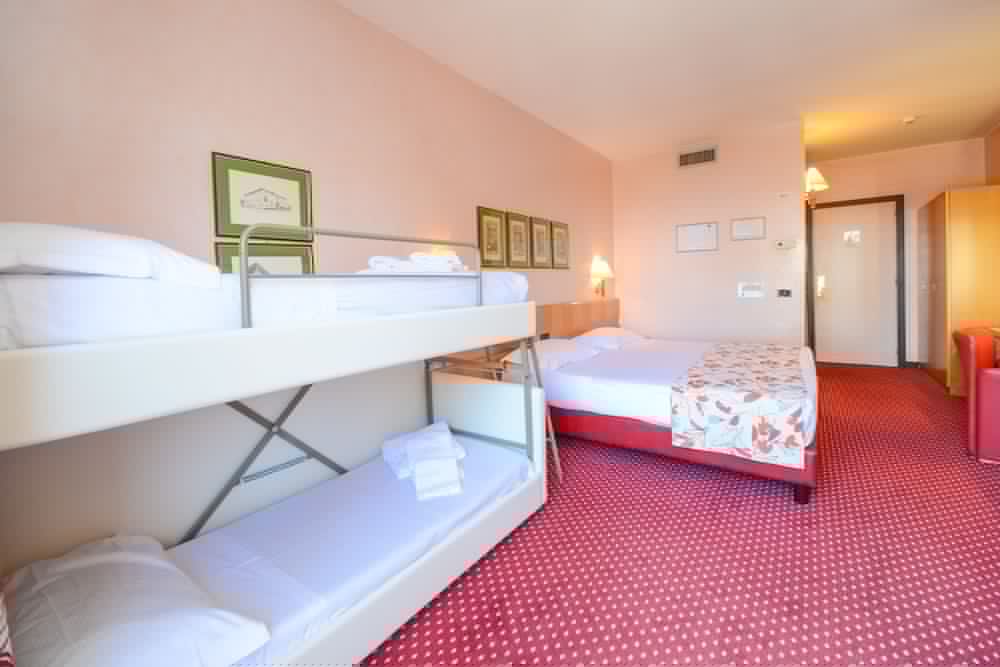 HOTEL OLIVETO 20/73