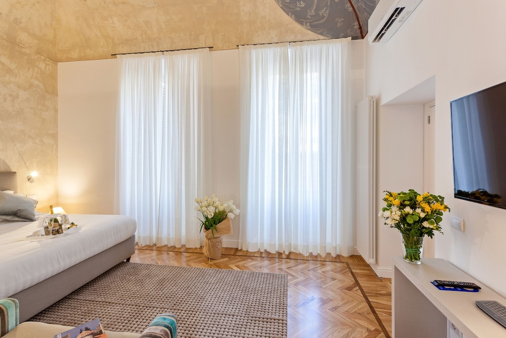 504 CORSO SUITES 45/76