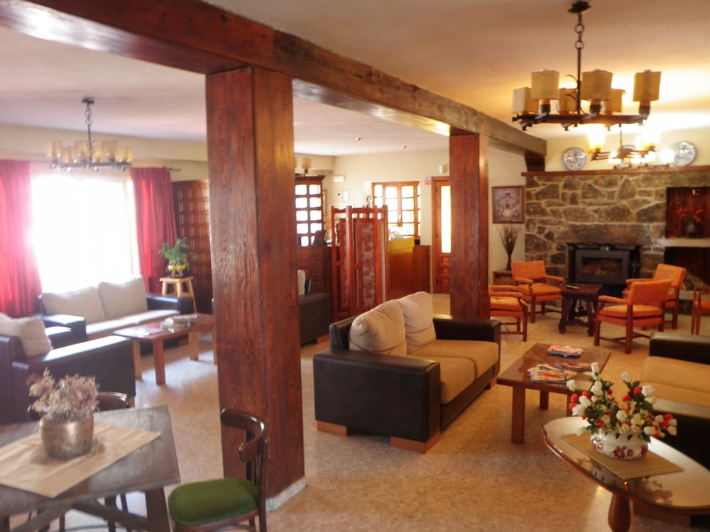 HOSTAL SIETE PICOS 38/46