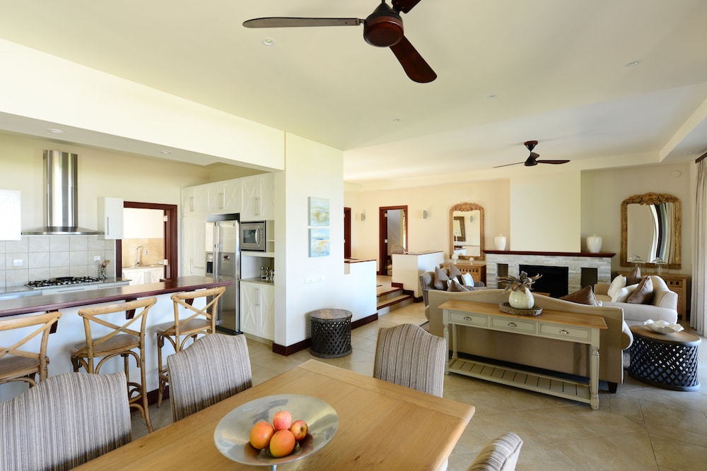 Heritage The Villas 51/82