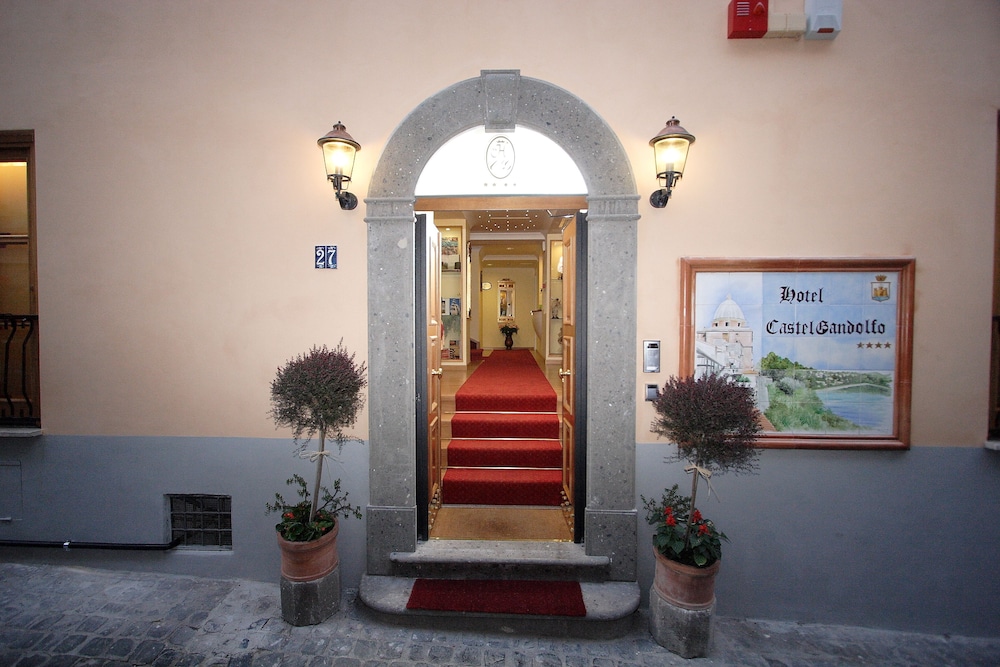 Castel Gandolfo 9/100