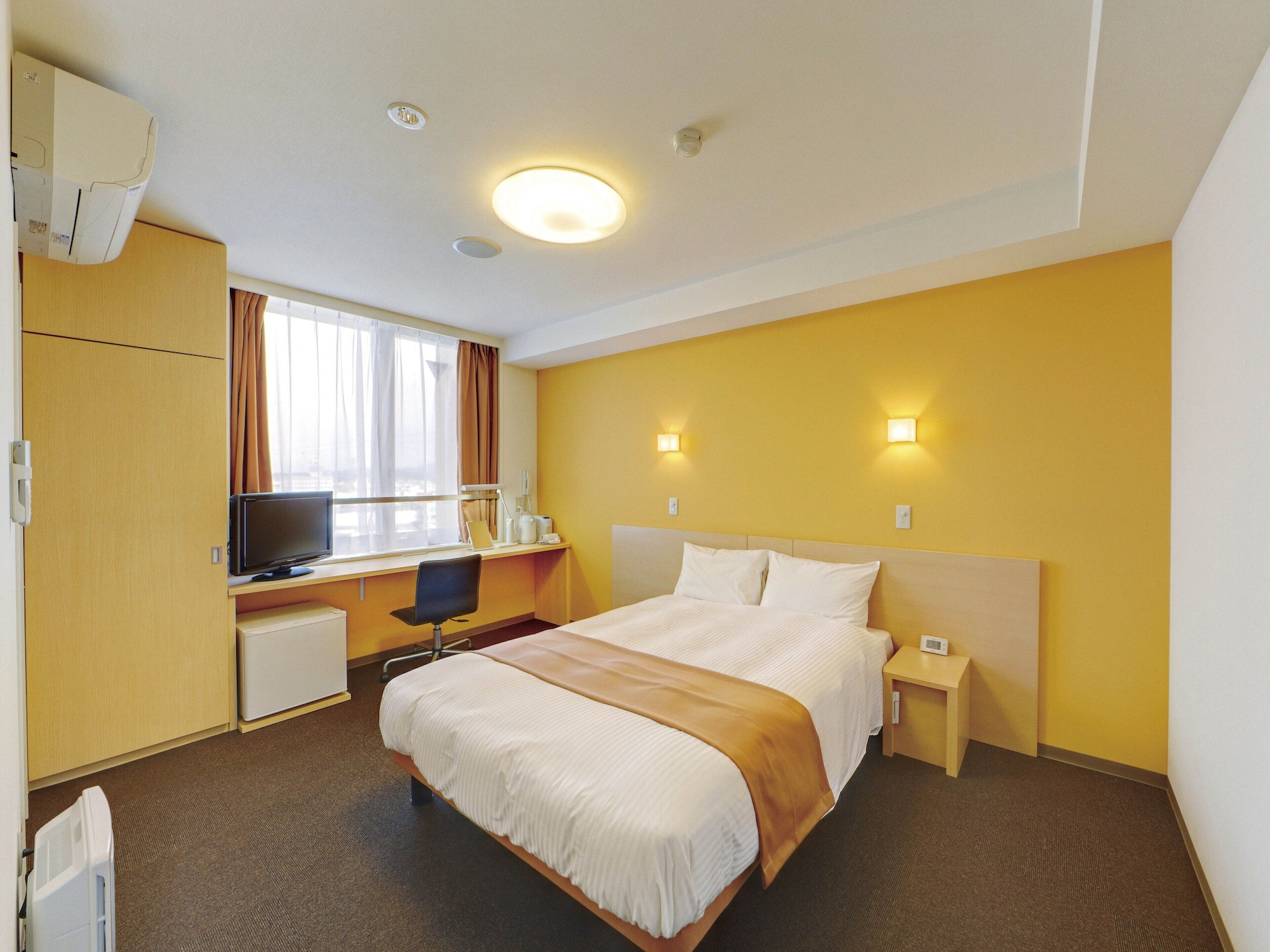 Room, Single, Double Bed