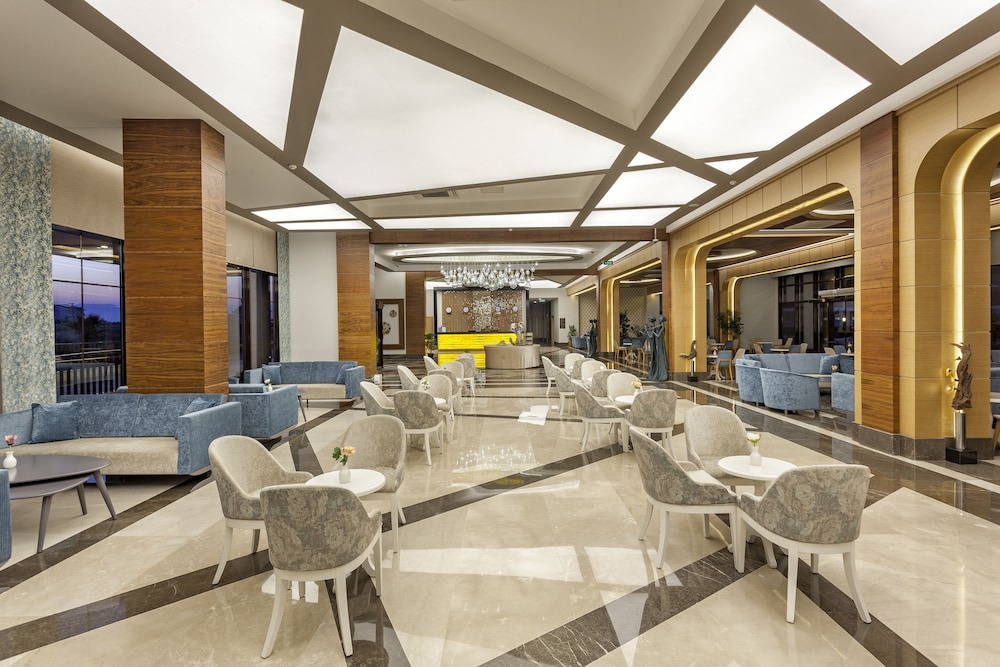 Glamour Resort Spa 56/70