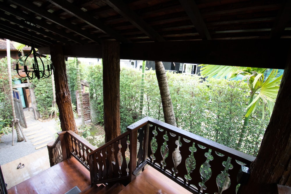 Royal Train Garden Resort 30/50
