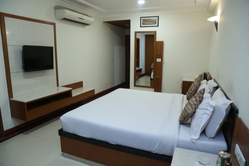 Hotel Bhoomi Residency 12/31