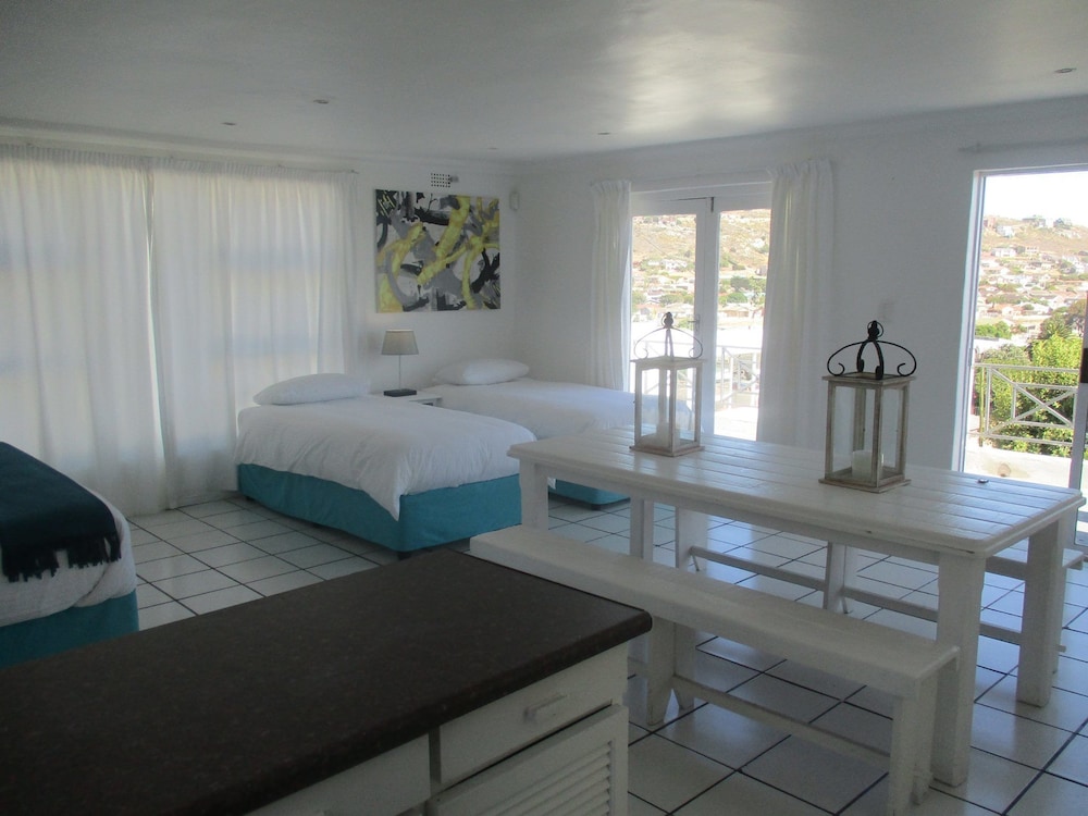 Saldanha Bay Lodge 9/32