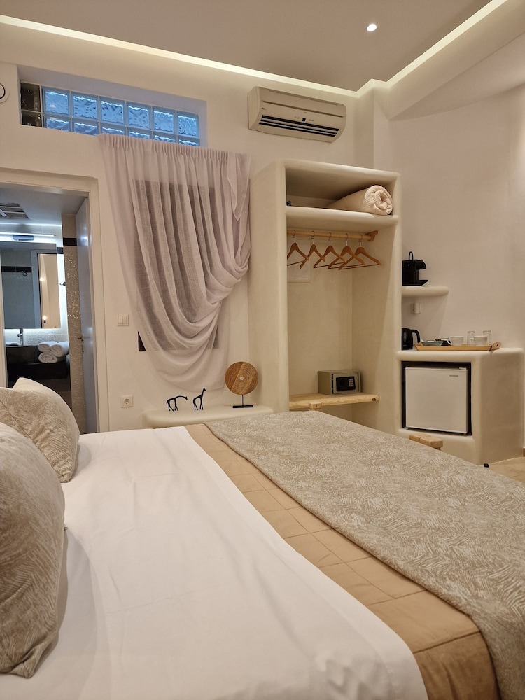 Amerisa Suites 18/85