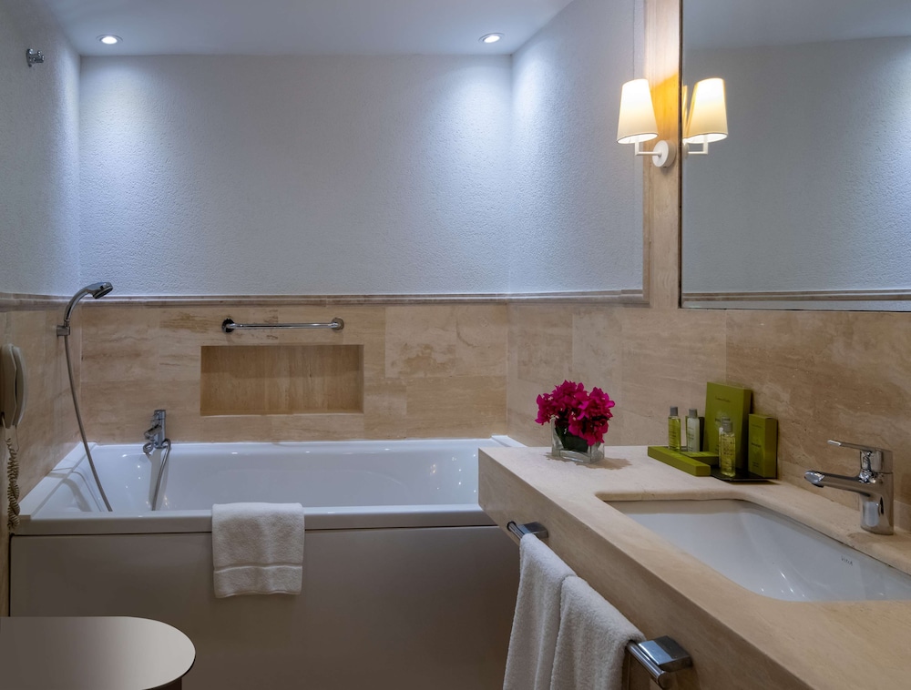DoubleTree by Hilton Bodrum Marina Vista 21/43