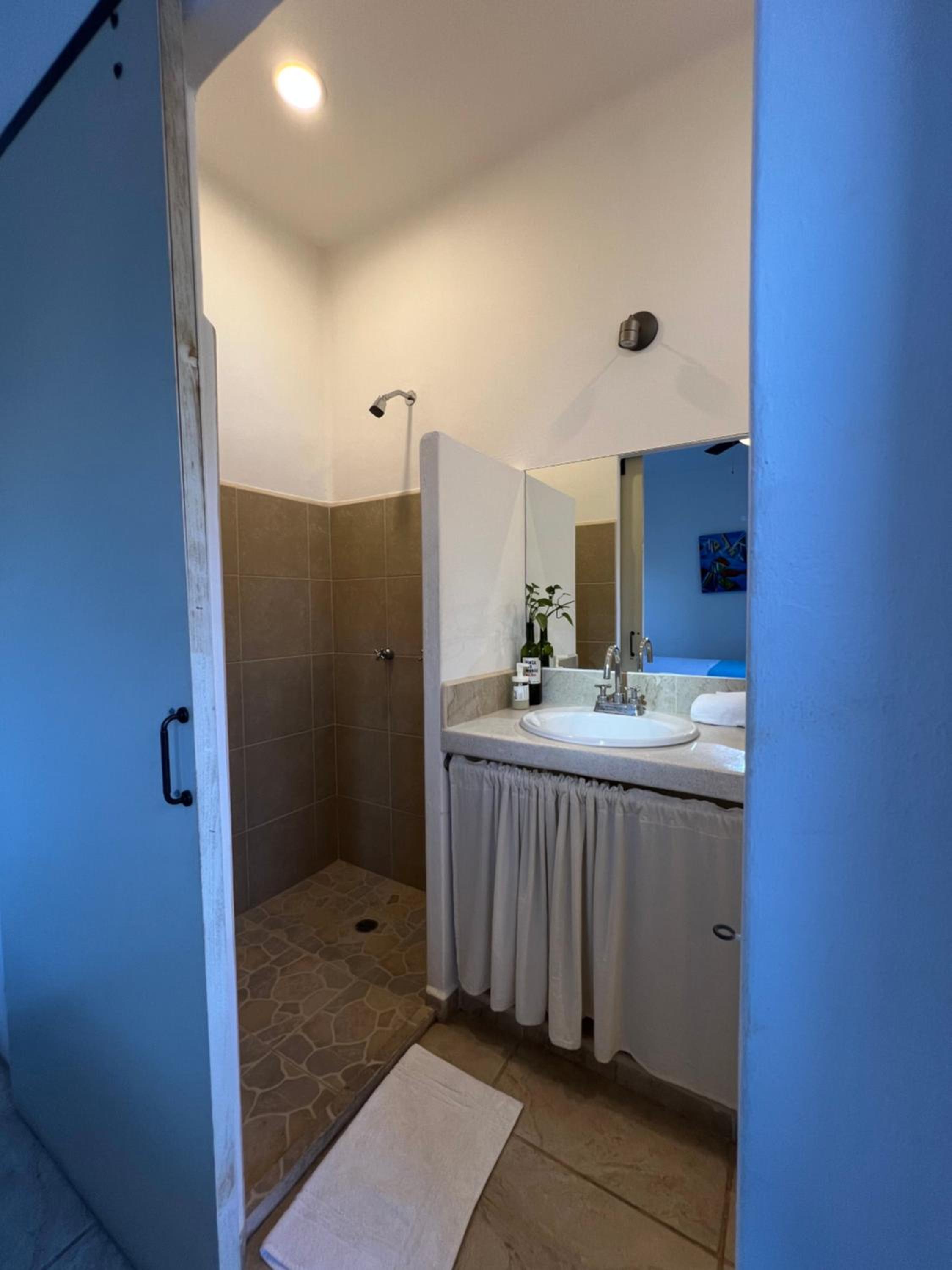 Blue Bocana Hotel 46/48