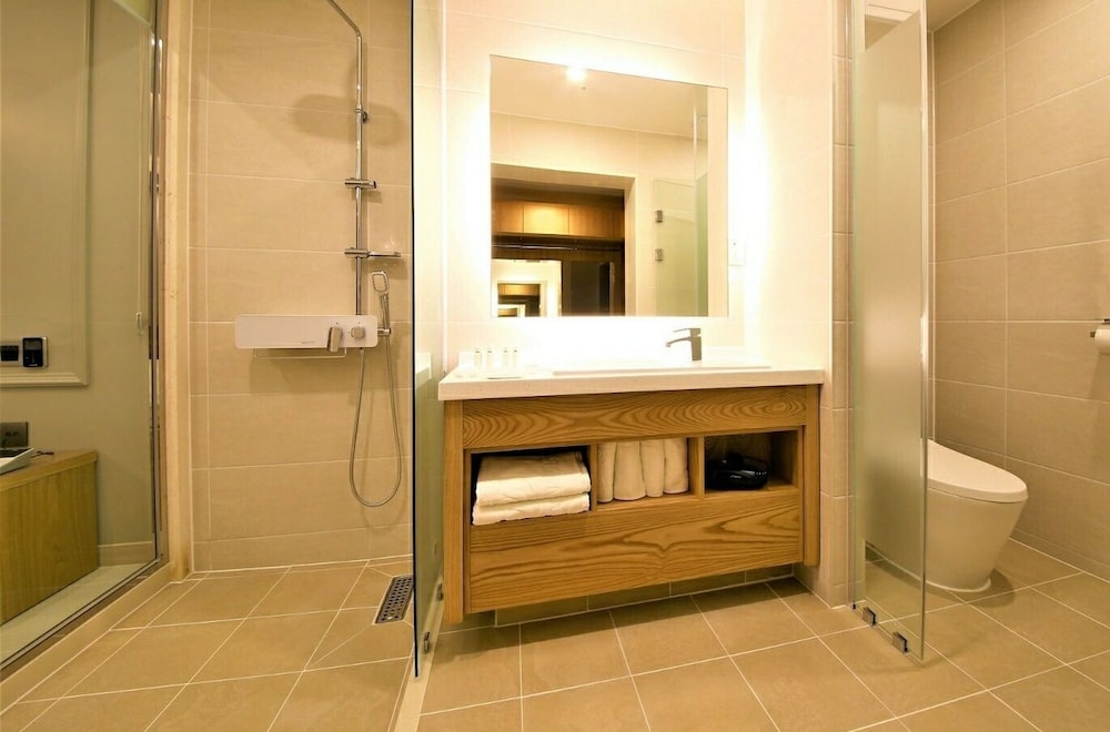 Time Square Hotel 20/25