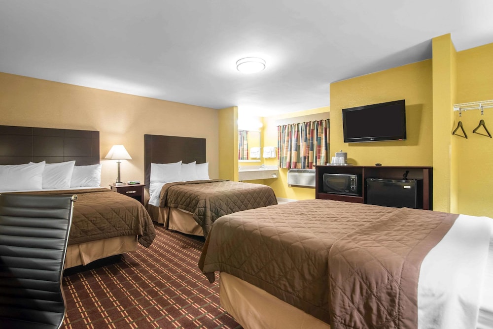 Rodeway Inn Towanda 16/36