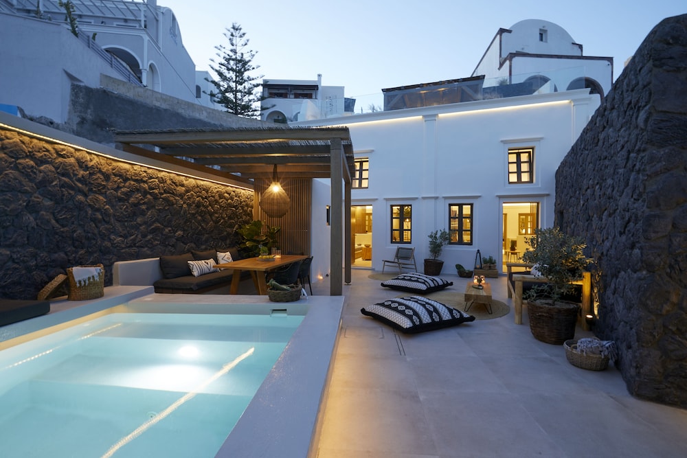 Floria Suites 24/46