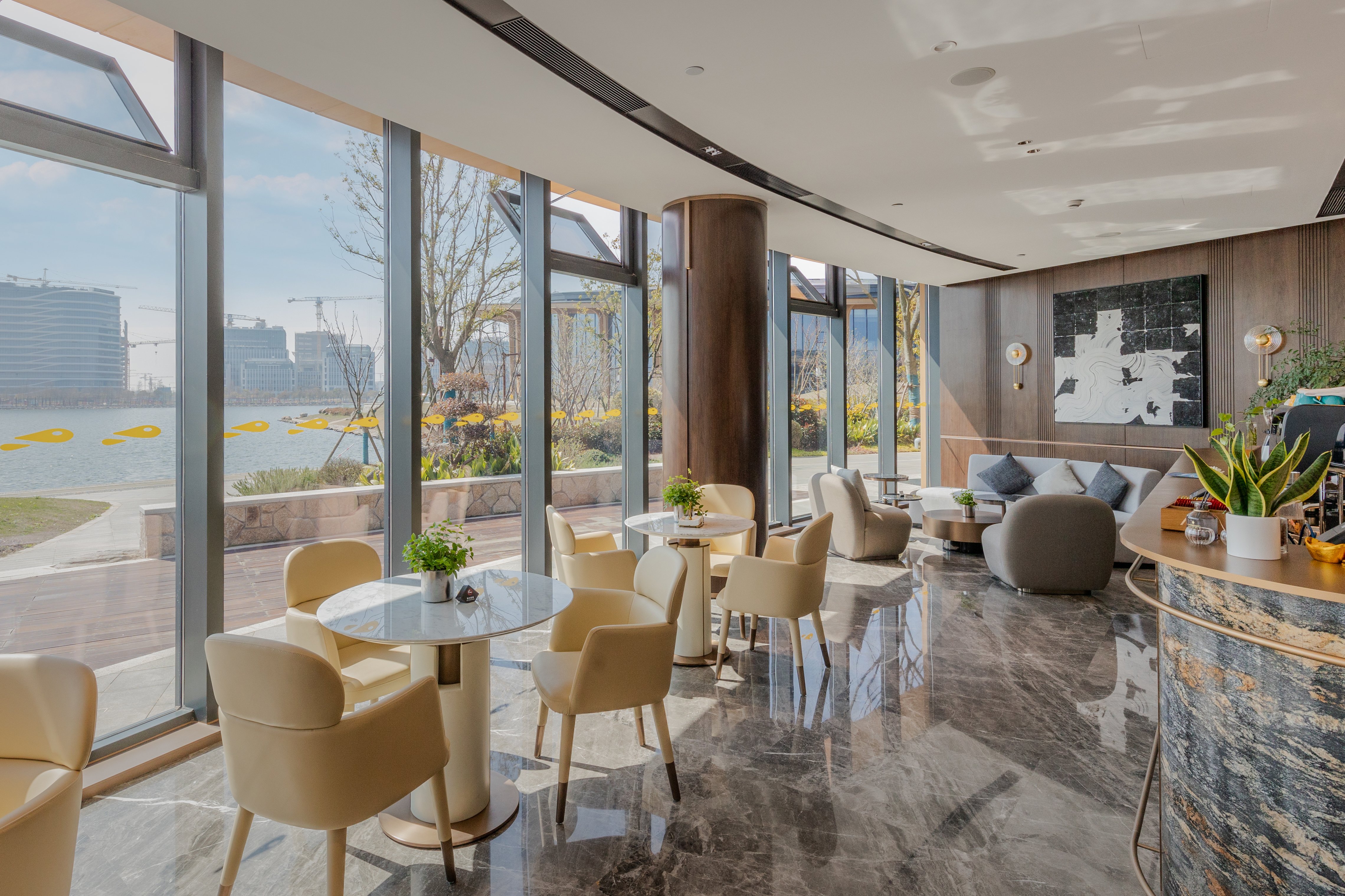 InterContinental Shanghai Harbour City 25/50