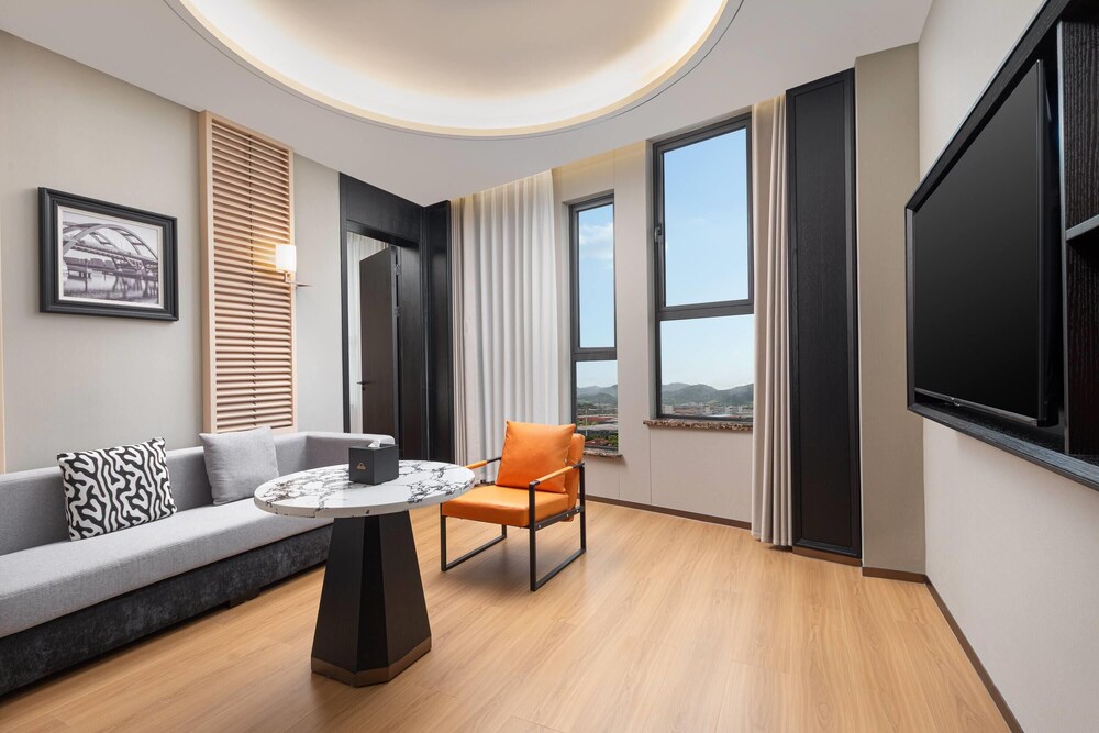 Days Hotel by Wyndham Zhoushan Hi-tech Zone 12/18