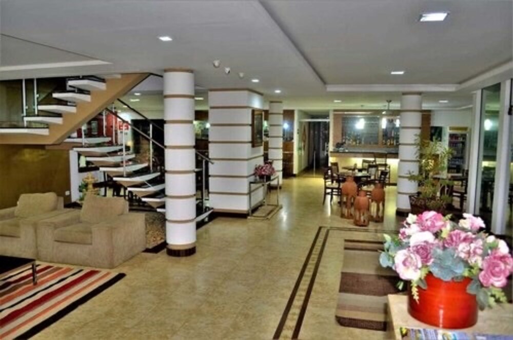 Summit Lago Hotel 43/62