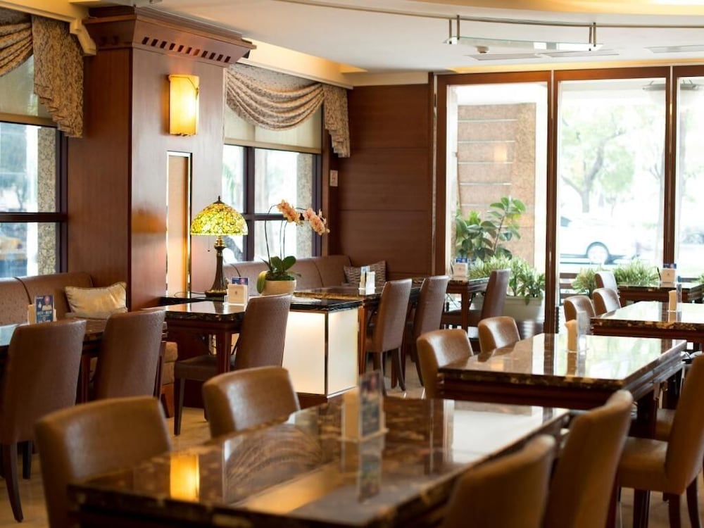 Hotel Dion 49/61