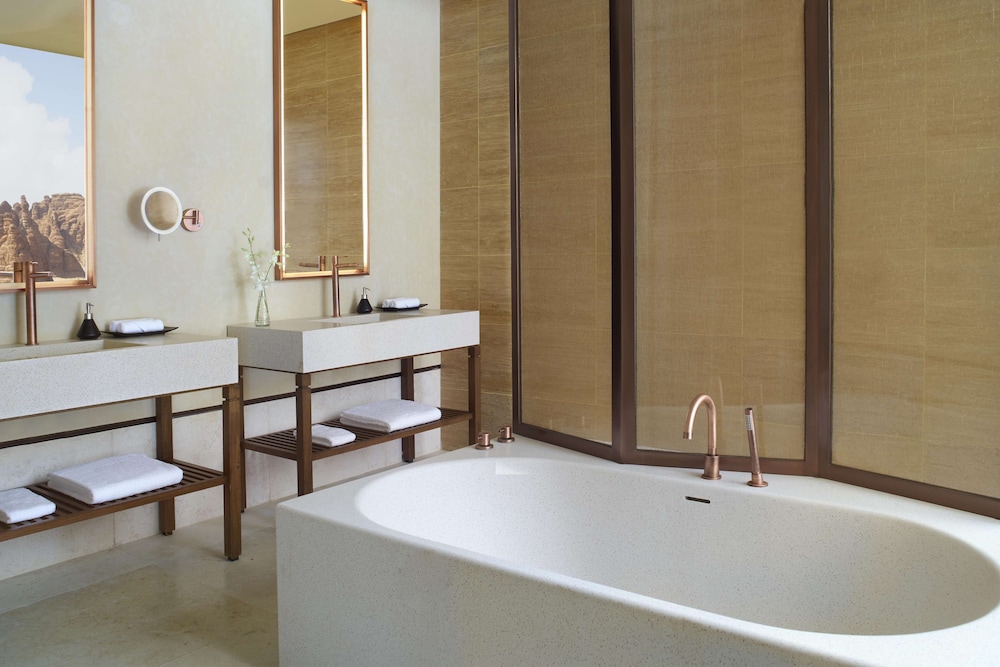 فندق بانيان تري العلا(Banyan Tree ALULA Hotel) 50/50