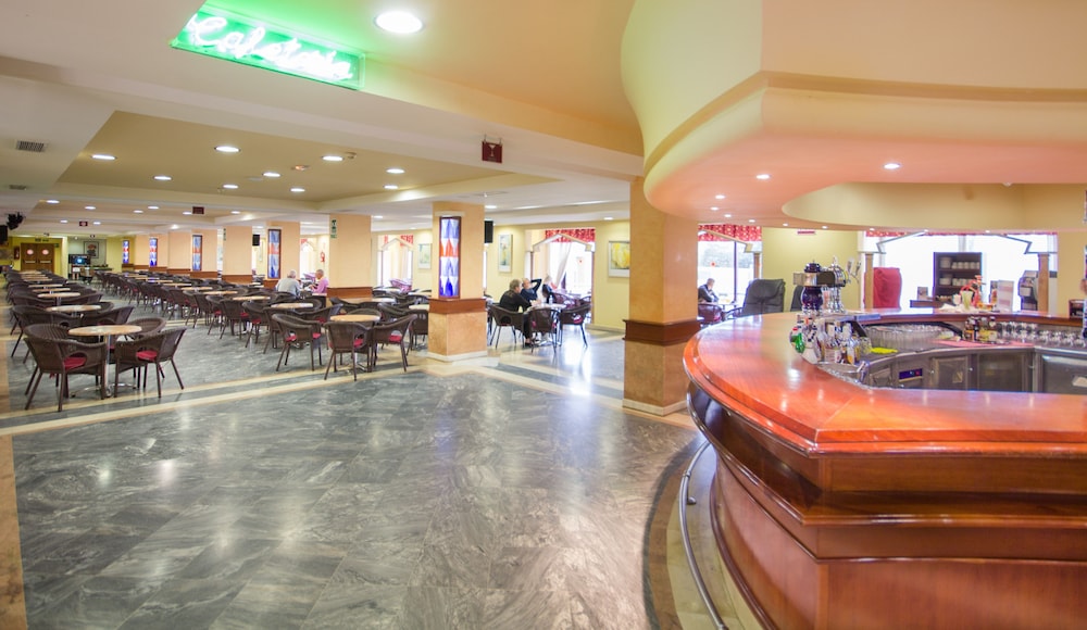 Gran Hotel Costa del Sol 42/65