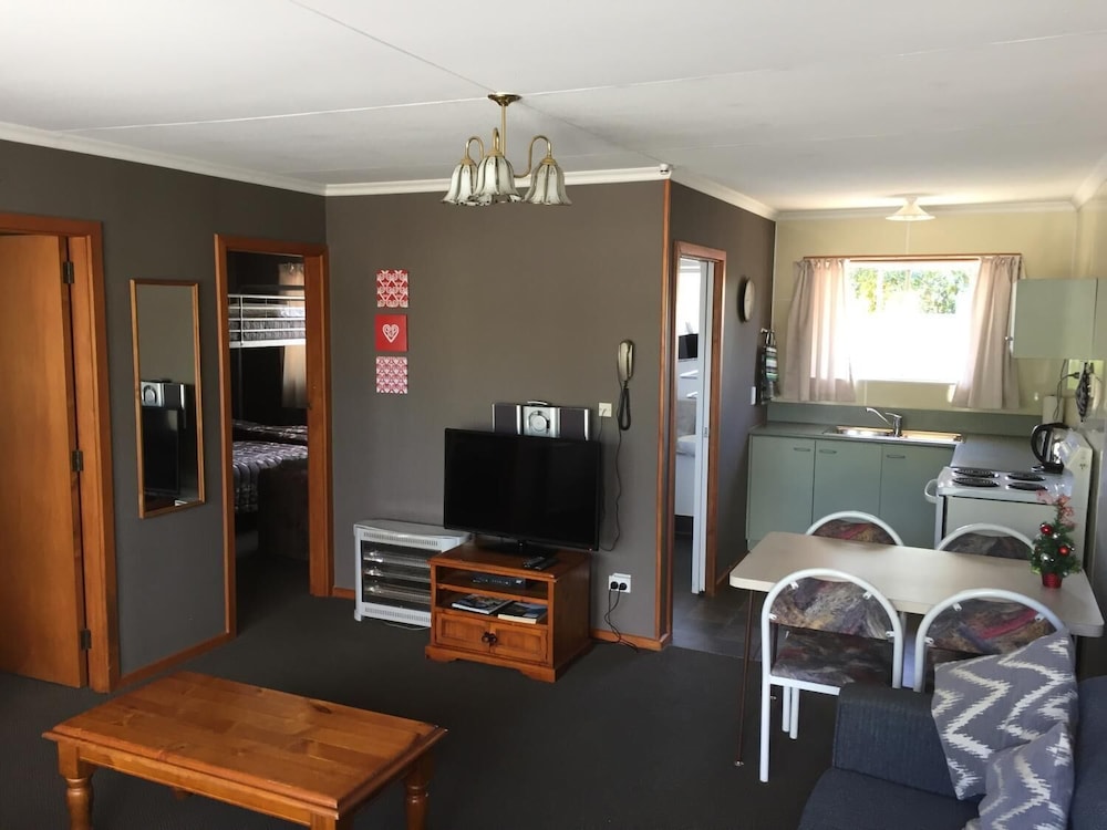 Alexandra Motor Lodge 40/70